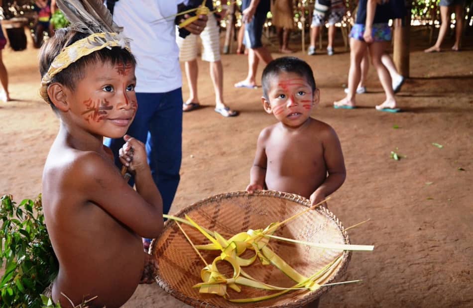 Bambini amazzonici